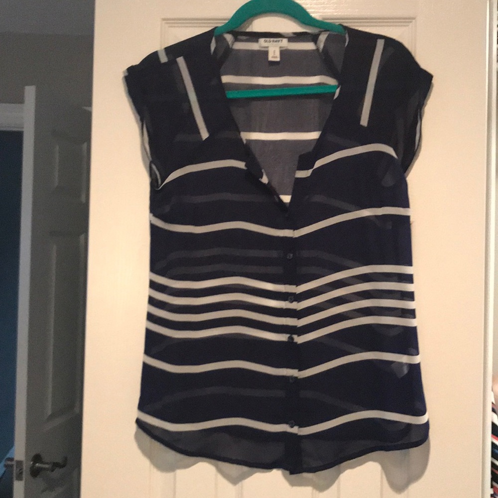 Old navy button-up top size small